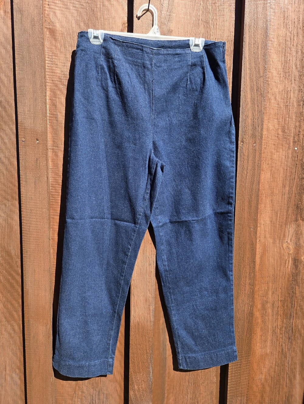 Andrea Viccaro Dark Wash Denim Capri Jeans